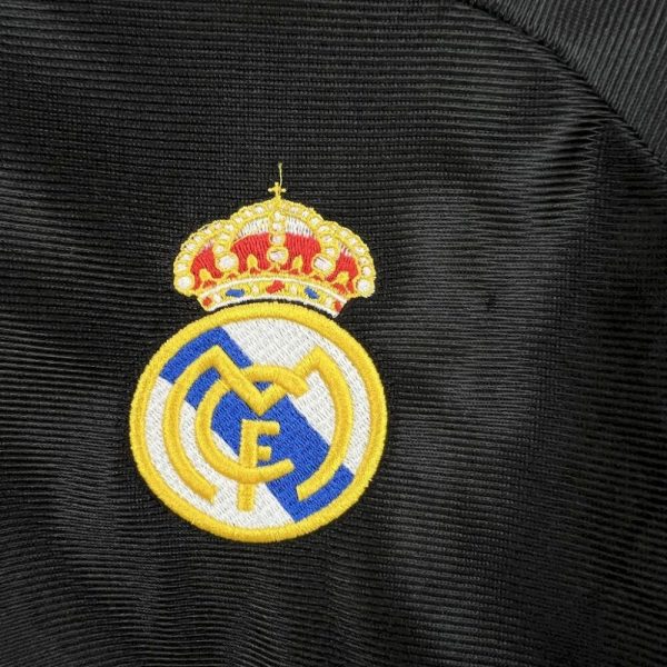 Real Madrid 1999/00 Away Long Sleeves Retro Jersey - Image 6
