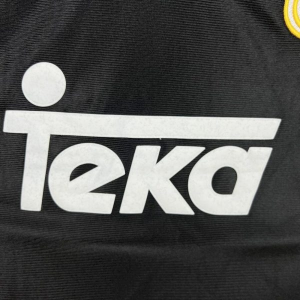Real Madrid 1999/00 Away Long Sleeves Retro Jersey - Image 5