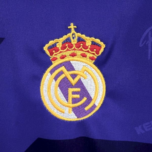 Real Madrid 1994/96 Away Retro Jersey - Image 6