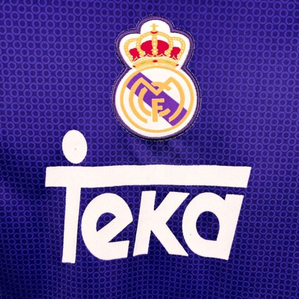 Real Madrid 1997/98 Away Retro Jersey - Image 4