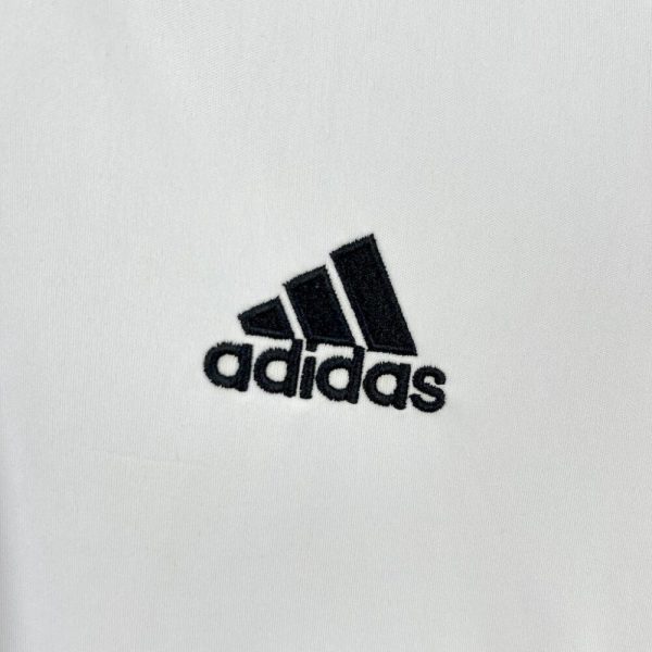 Real Madrid 2005/06 Home Retro Jersey - Image 9