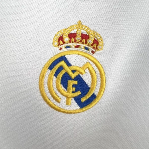 Real Madrid 2001/02 Home Ucl Retro Jersey - Image 5