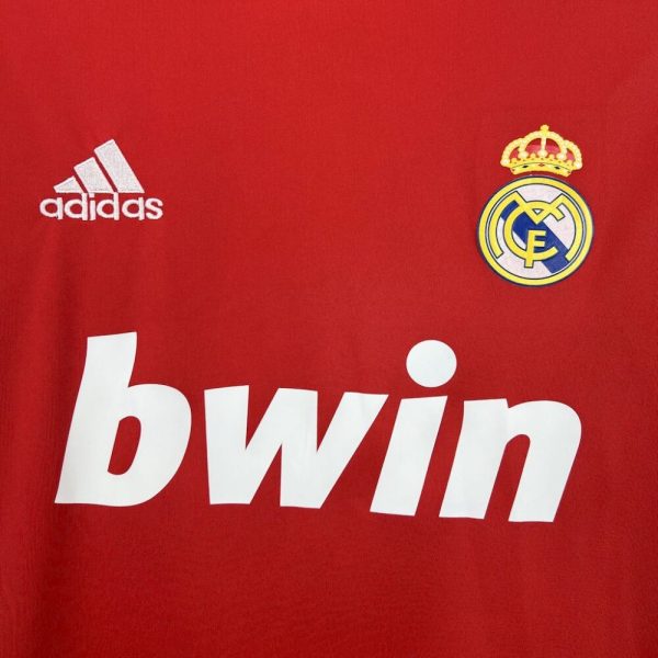Real Madrid 2011/12 Third Retro Jersey - Image 6