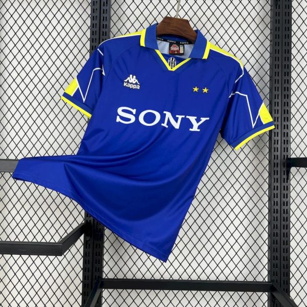 Juventus 1996/97 Away Retro Jersey