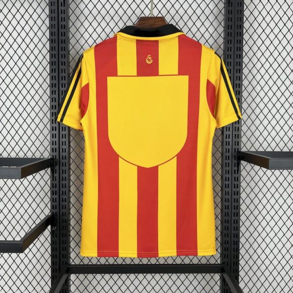 Galatasaray 1999/00 Home Retro Jersey - Image 2