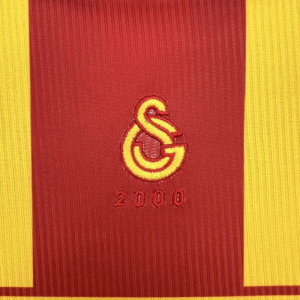 Galatasaray 1999/00 Home Retro Jersey - Image 9