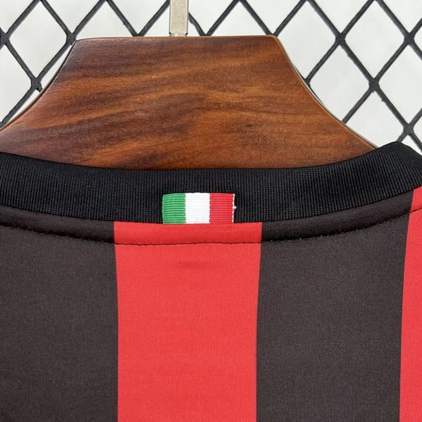Ac Milan 2017/18 Home Retro Jersey - Image 4