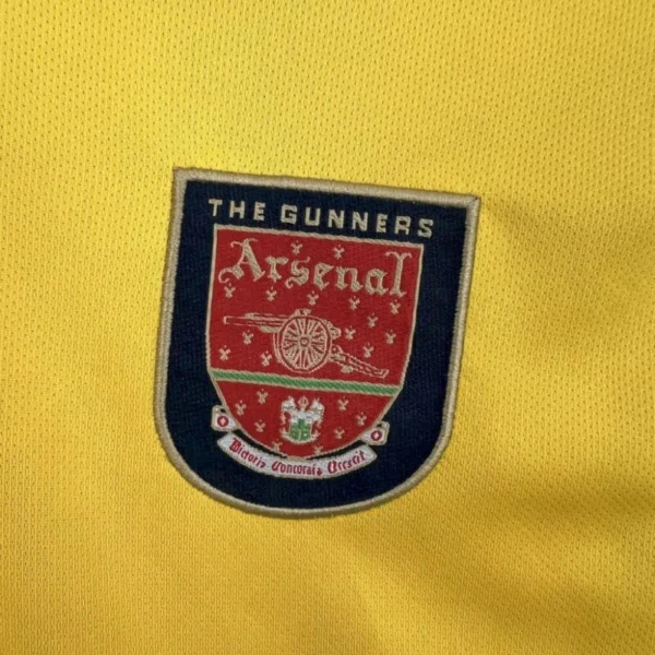 Arsenal 1999/00 Away Retro Jersey - Image 6