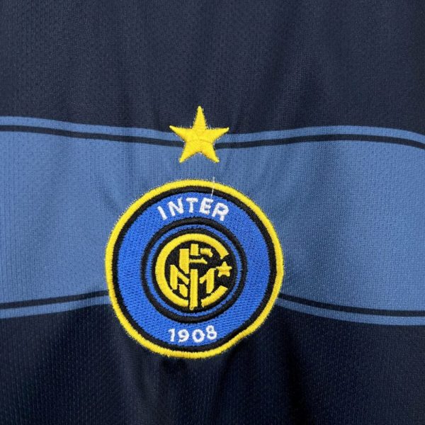 Inter Milan 2004/05 Third Retro Jersey - Image 5