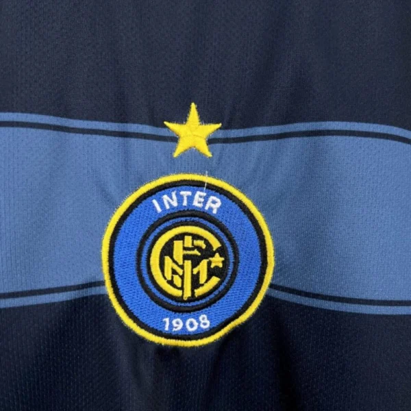 Inter Milan 2004/05 Third Retro Jersey - Image 5