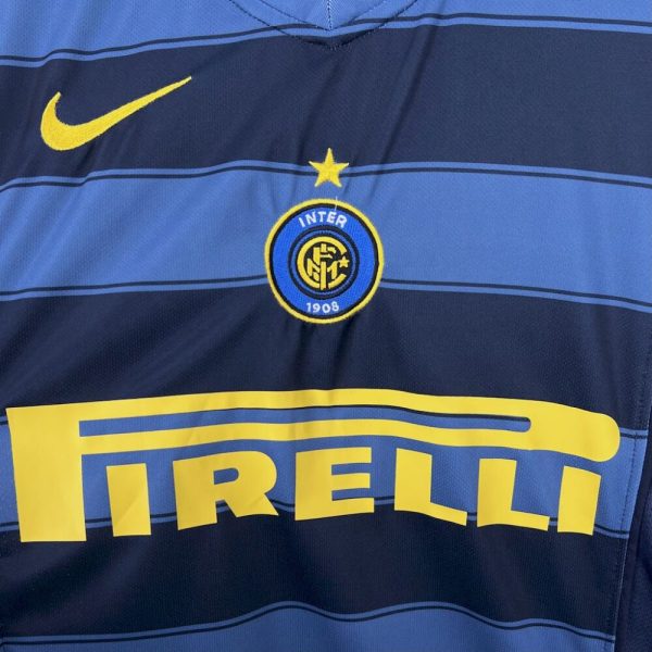 Inter Milan 2004/05 Third Retro Jersey - Image 4