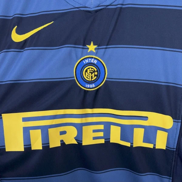 Inter Milan 2004/05 Third Retro Jersey - Image 4