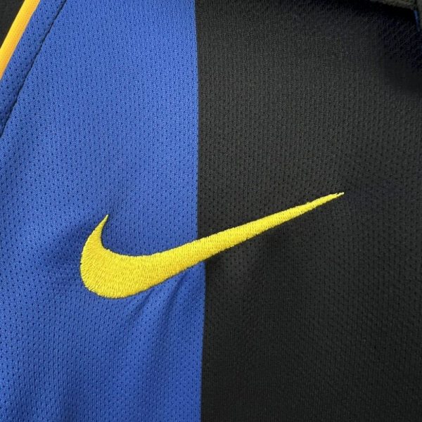 Inter Milan 2001/02 Home Retro Jersey - Image 4