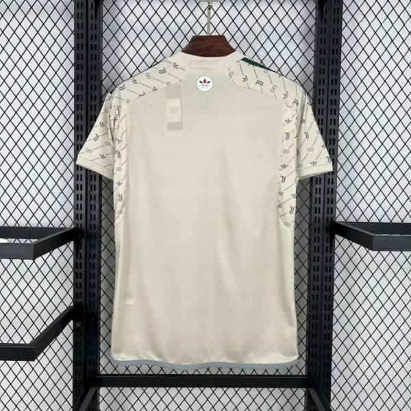 Juventus 2024/25 Gucci Joint Edition Jersey - Image 2