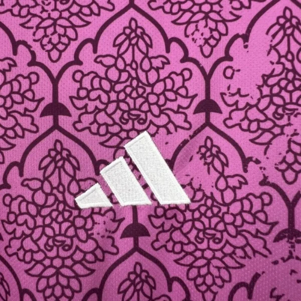 Real Madrid 2024/25 Pastel Purple Jersey - Image 8