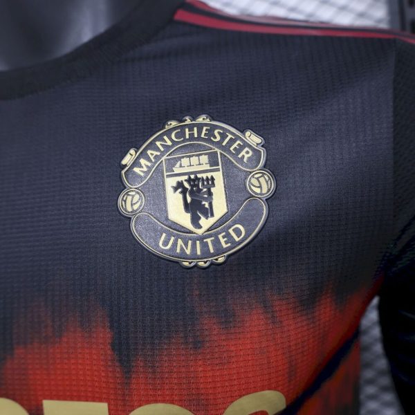 Manchester United 2025/26 Special Edition Jersey Player Version - Image 4