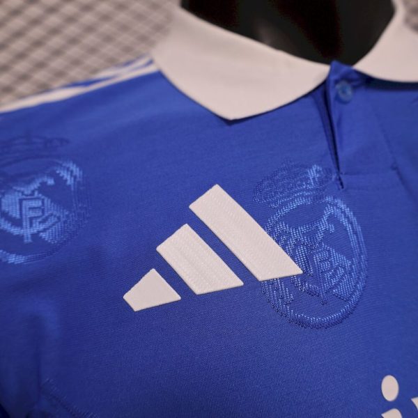Real Madrid  2025/26 Special Edition Purple Jersey Player Version - Image 3