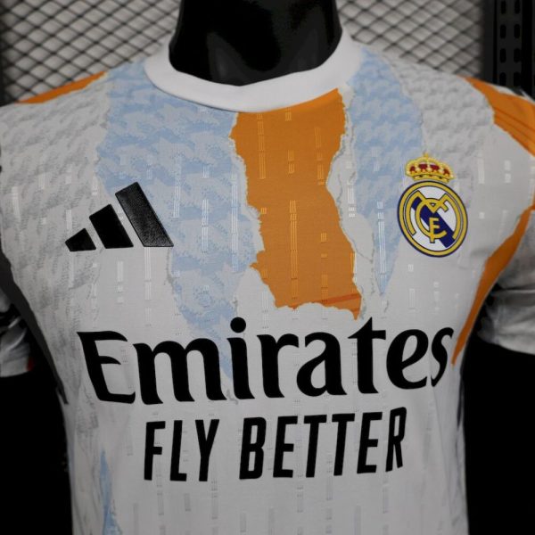 Real Madrid 2024/25 Pre-Match Jersey Player Version - Image 3