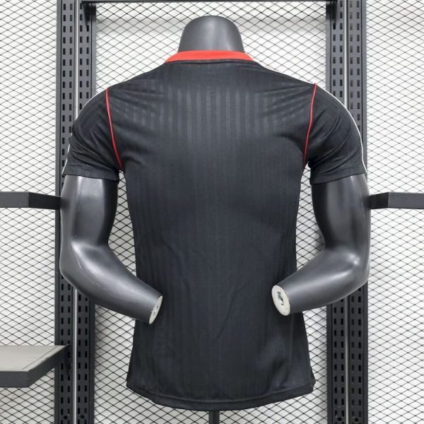 Manchester United 2025/26 Black Terrace Icons Jersey Player Version - Image 2