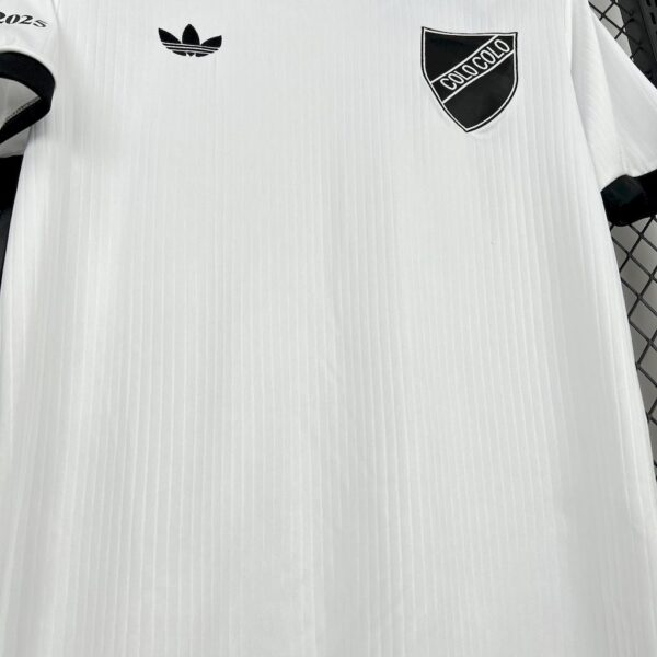 Colo Colo 2025/26 Casual Retro Style White Jersey - Image 3