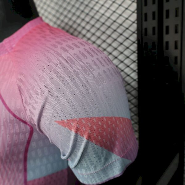 Barcelona 2025/26 Season Pink Special Edition Jersey Player Version - Image 3