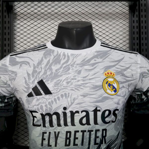 Real Madrid 2025/26 Special Edition  Jersey Player Version - Image 3