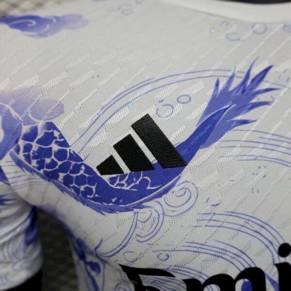 Real Madrid 2025/26 Special Edition  Jersey Player Version - Image 6