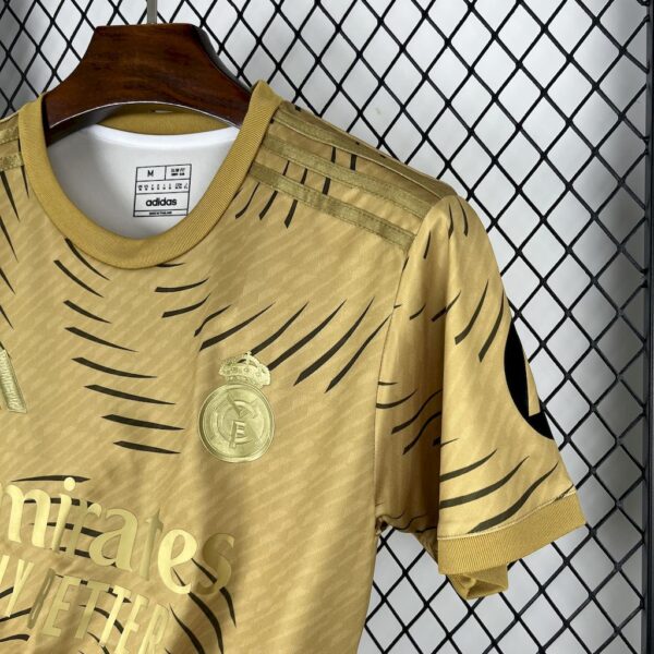 Real Madrid 2025/26 Training Gold Jersey - Image 5
