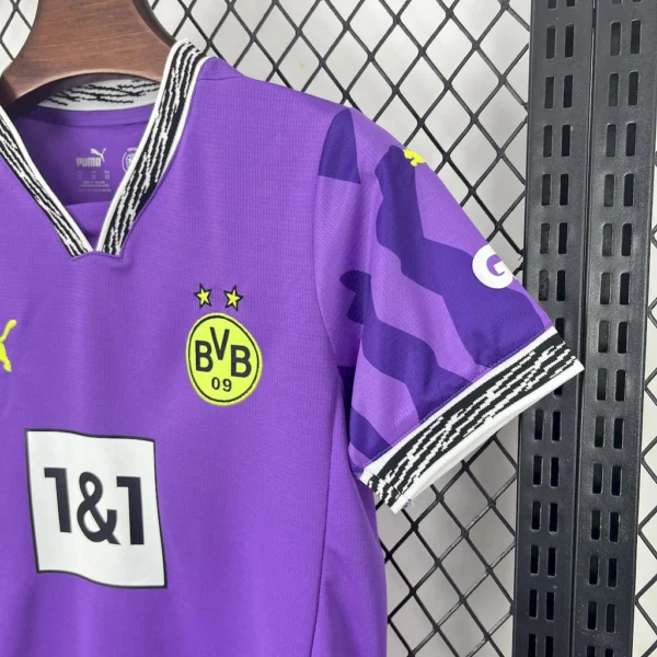 Borussia Dortmund 2024/25 Goalkeeper Special Kids Kit - Image 4
