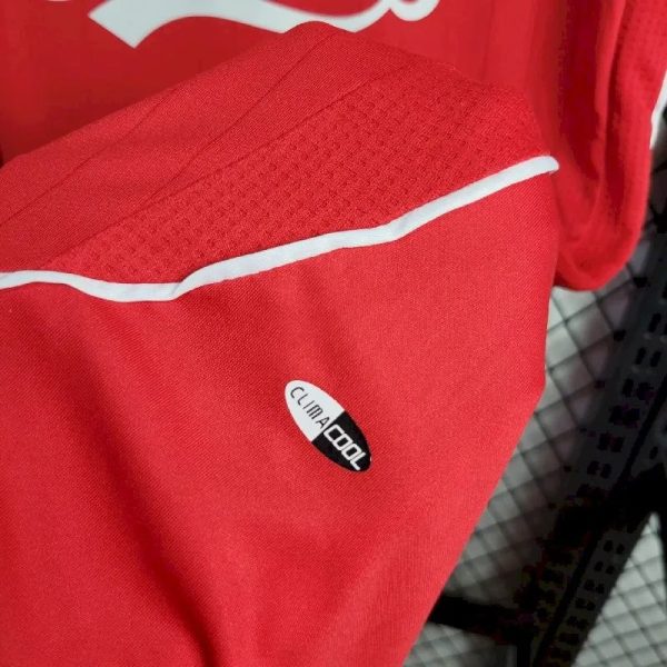 Liverpool 2006/07 Home Retro Jersey - Image 9