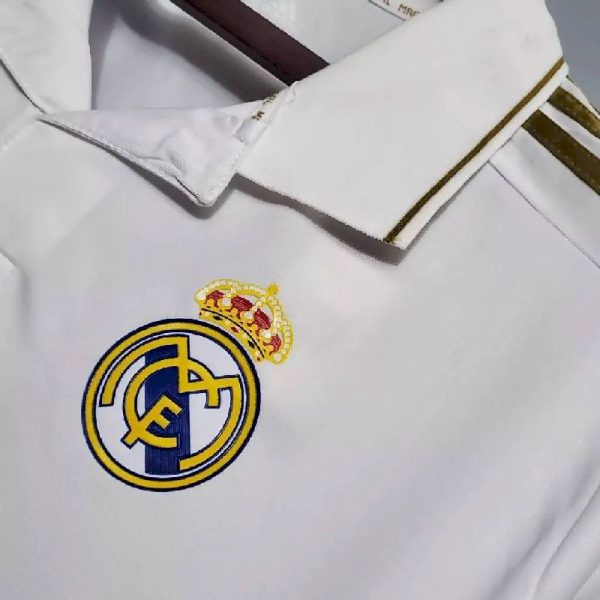 Real Madrid 2011/12 Home Retro Jersey - Image 3