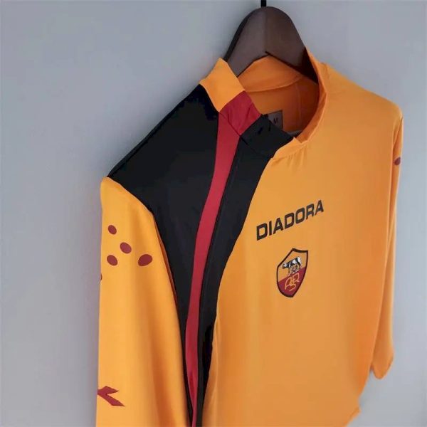 As Roma 2005/06 Home Long Sleeve Retro Jersey - Image 4