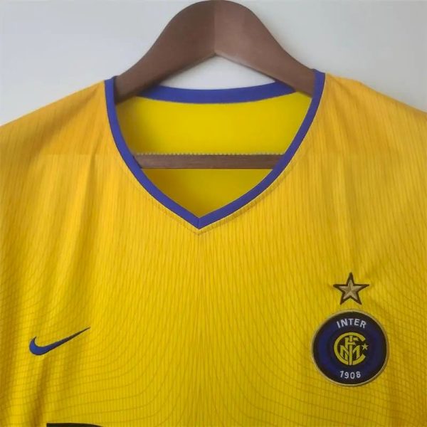 Inter Milan 2002/03 Third Retro Jersey - Image 2
