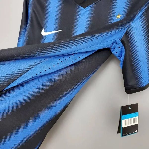Inter Milan 2010/11 Home Retro Jersey - Image 8