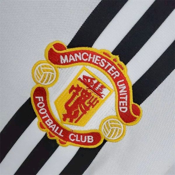 Manchester United 1975/80 Away Retro Jersey - Image 5