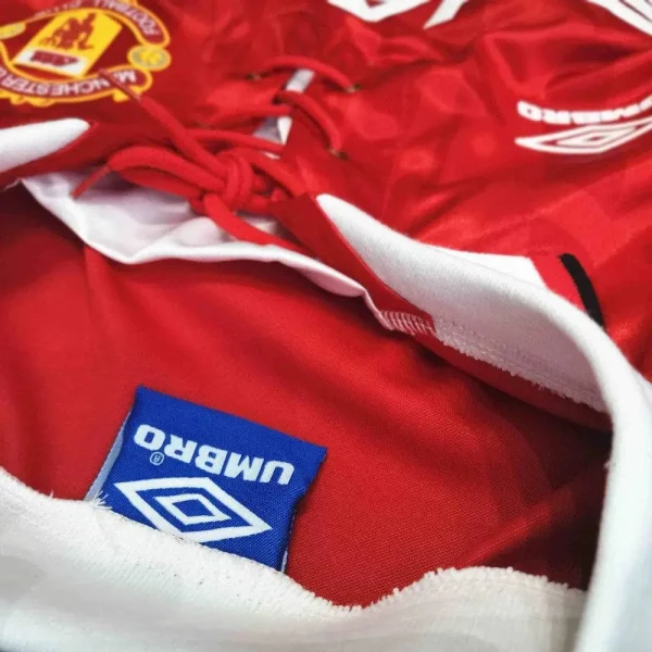 Manchester United 1992/94 Home Retro Jersey - Image 12