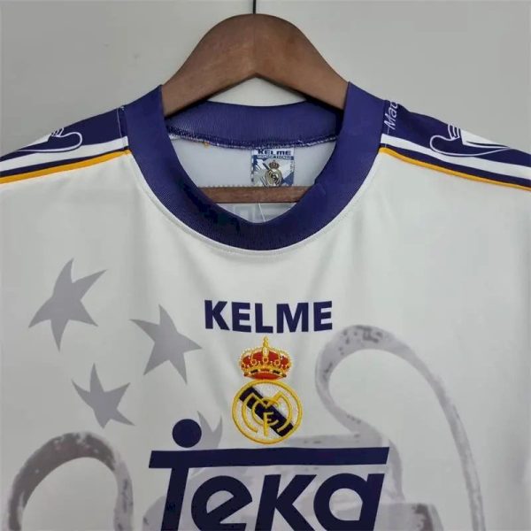 Real Madrid 1997/98 Champions League 7 Champions Commemorative Retro Jersey - Image 3