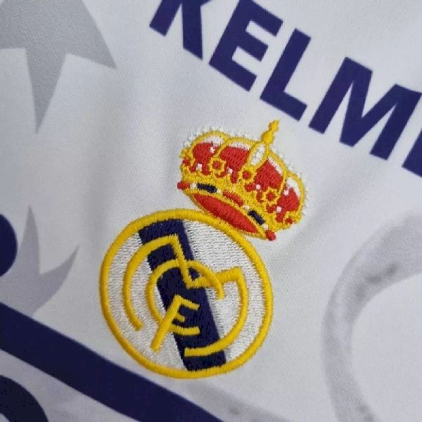 Real Madrid 1998 Ucl Winners Signed Retro Jersey - Image 4
