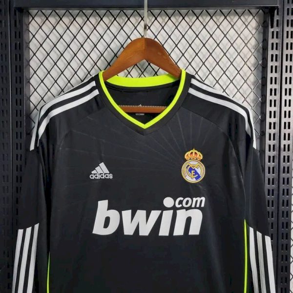 Real Madrid 2010/11 Away Long Sleeves Retro Jersey - Image 3