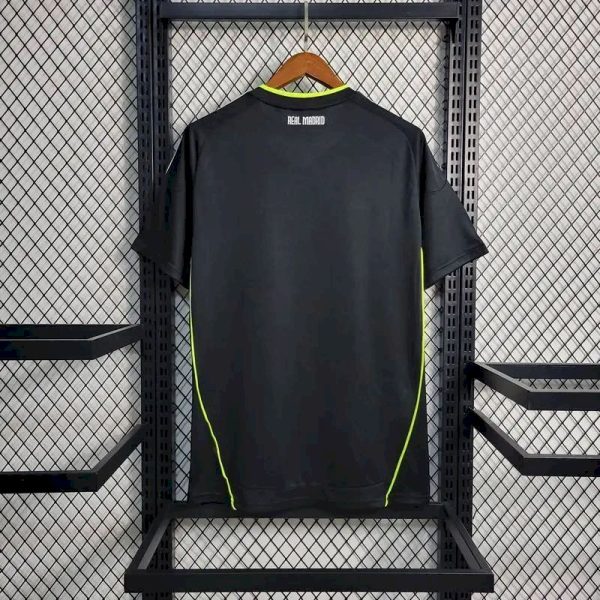 Real Madrid 2010/11 Away Retro Jersey - Image 9