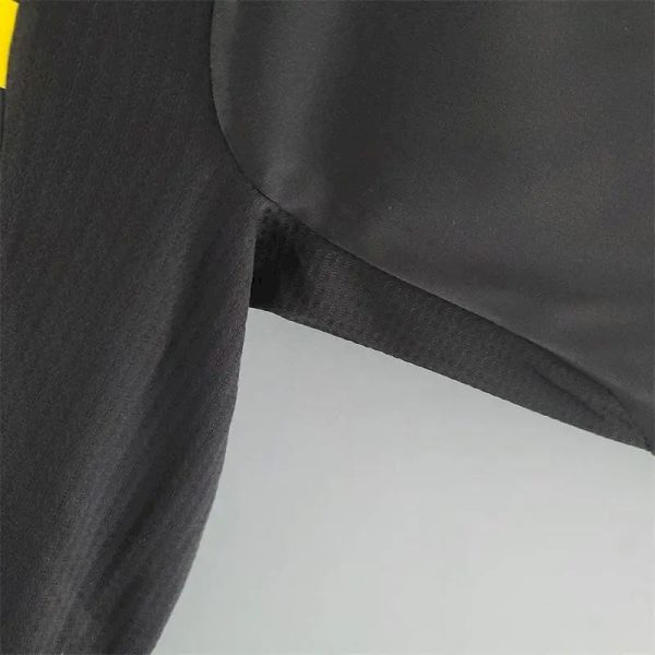 Real Madrid 2011/12 Goalkeeper Retro Jersey - Image 8