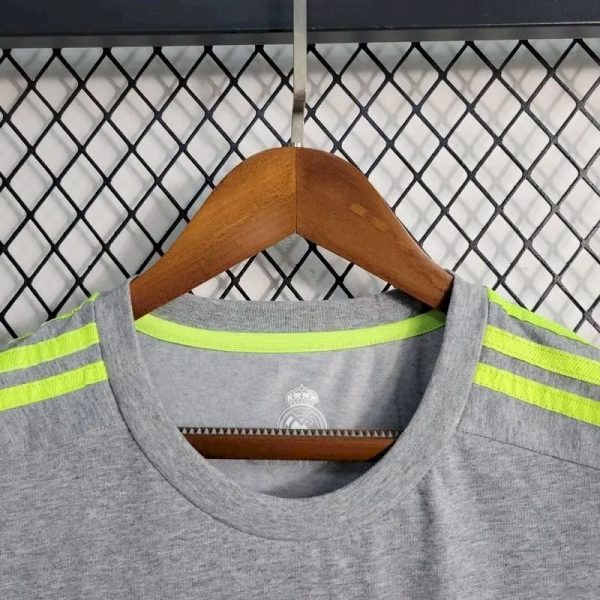 Real Madrid 2015/16 Away Retro Jersey - Image 2