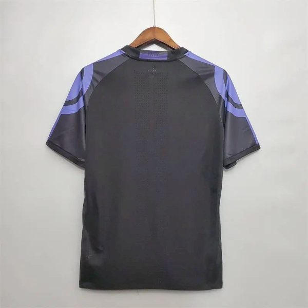Real Madrid 2015/16 Third Retro Jersey - Image 11