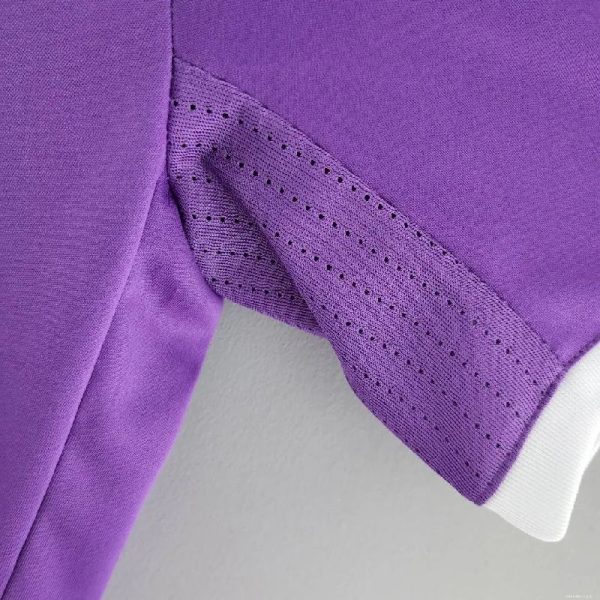 Real Madrid 2016/17 Away Retro Jersey - Image 5