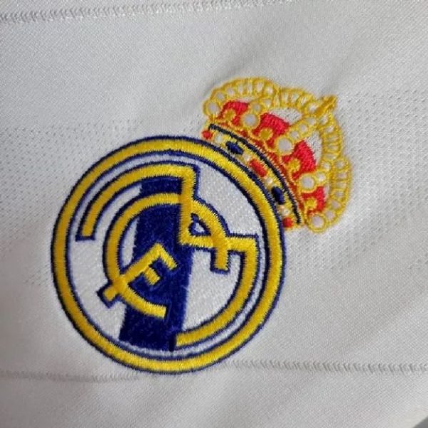 Real Madrid 2017/18 Home Long Sleeve Retro Jersey - Image 6