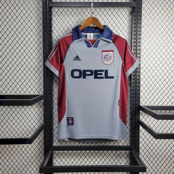 Bayern Munich 1998/99 Away Retro Jersey - Image 3