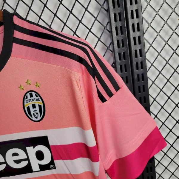 Juventus 2015/16 Away Retro Jersey - Image 4