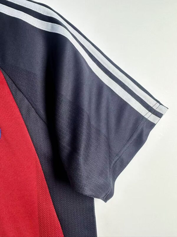 Bayern Munich 2001/02 Home Retro Jersey - Image 7