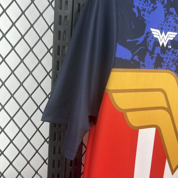Atletico Madrid 2025/26 Fantasyt Wonder Woman Jersey - Image 4