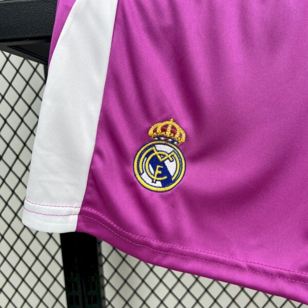 Real Madrid 2025/26 Purple Goalkeeper Kids Kit - Image 4